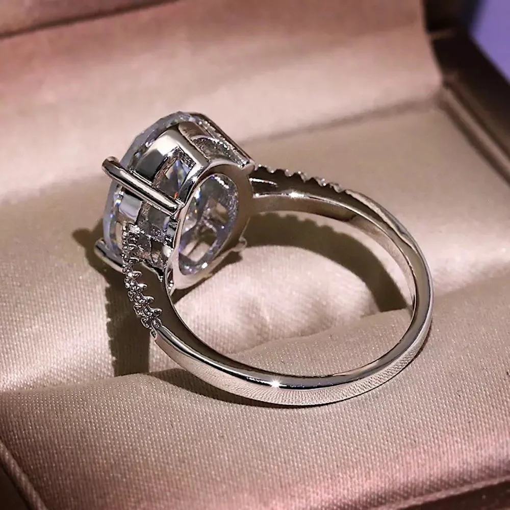 New 925 Oval 6 Ct Zircon Ring
